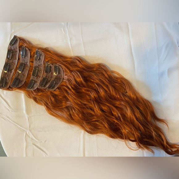 Hair extensions: five piece COPPER RED, hair extensions, wavy 18” long - Picture 4 of 5
